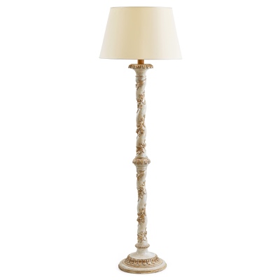 Floor lamp with wrapped leaves 